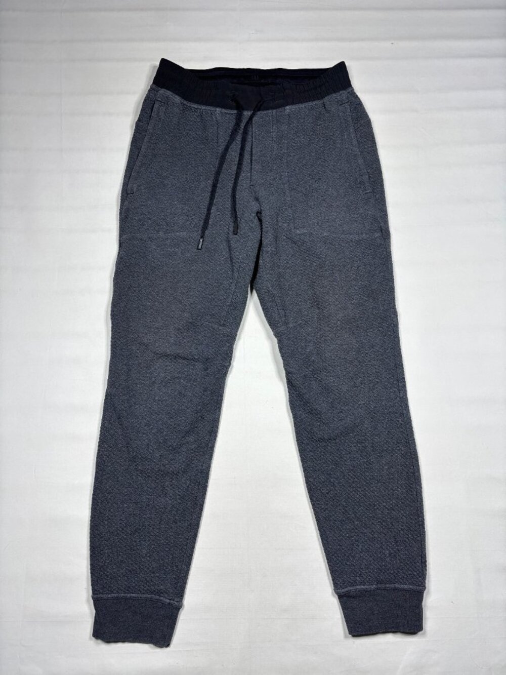 Lululemon At Ease Jogger Mens Med Heathered Black/Gray Textured Waffle Knit Pant